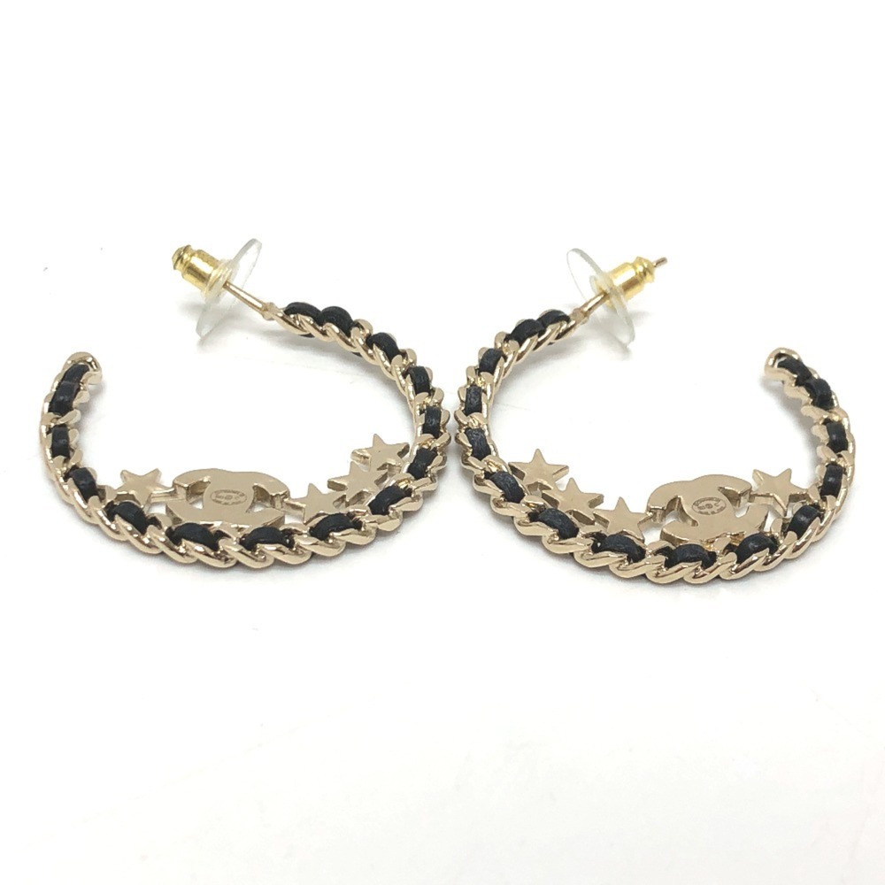 CHANEL Gold Earrings - Picture 2 of 6
